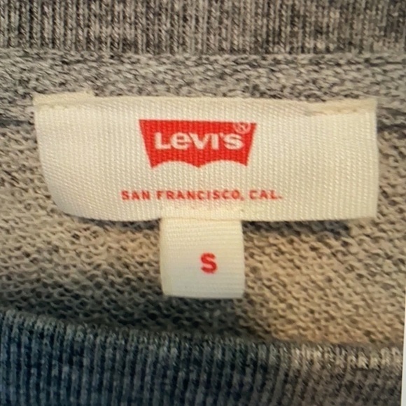 New Levi’s Sweatshirt Size Small - Picture 3 of 4